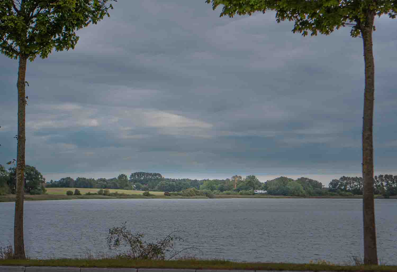 Warten an der Kappelner Brücke_