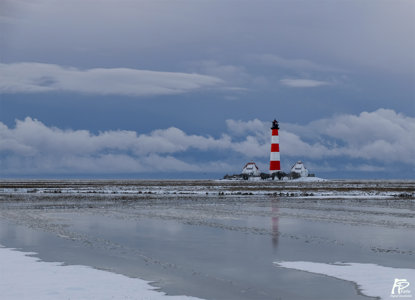 Spiegelung auf dem Eis