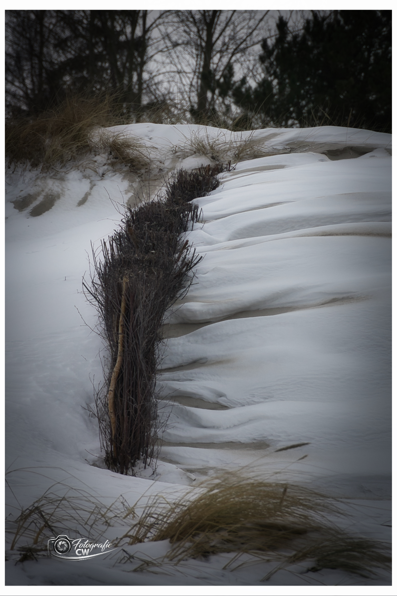 Schneeverwehungen am Ostseestrand Kalifornien