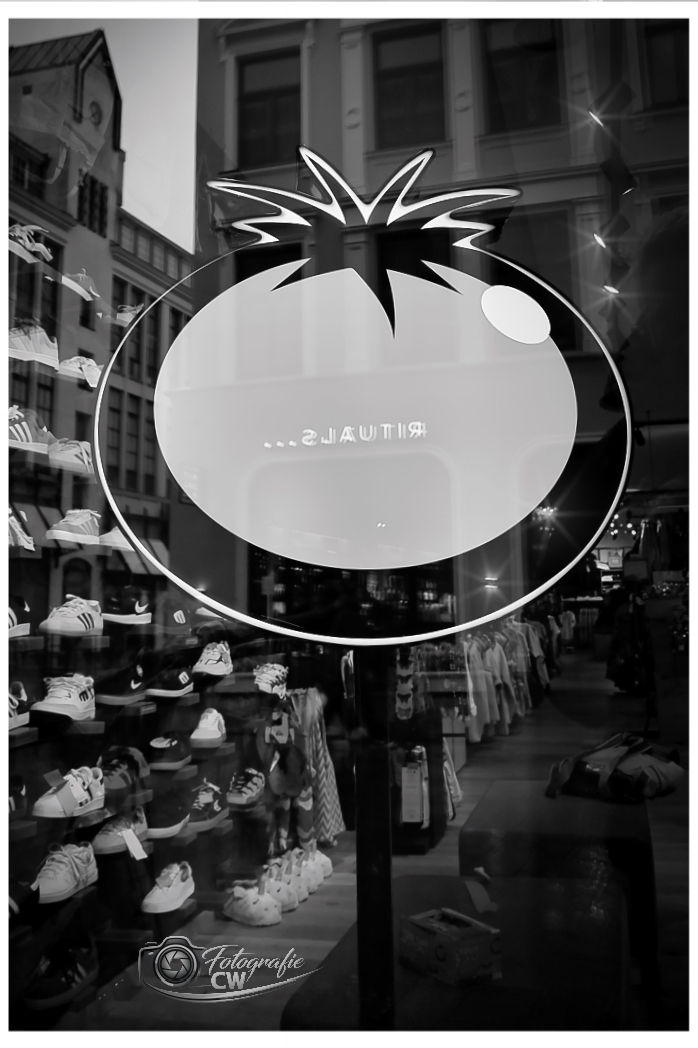 Durchs Schaufenster gucken