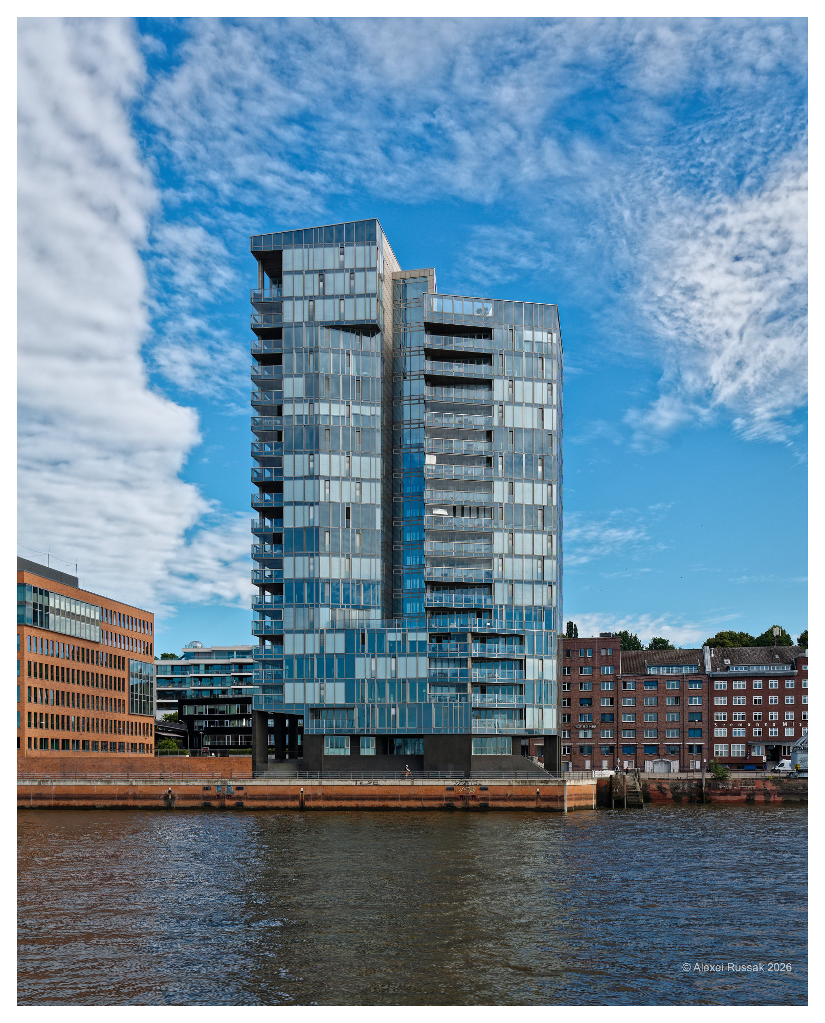 Kristall Tower Holzhafen