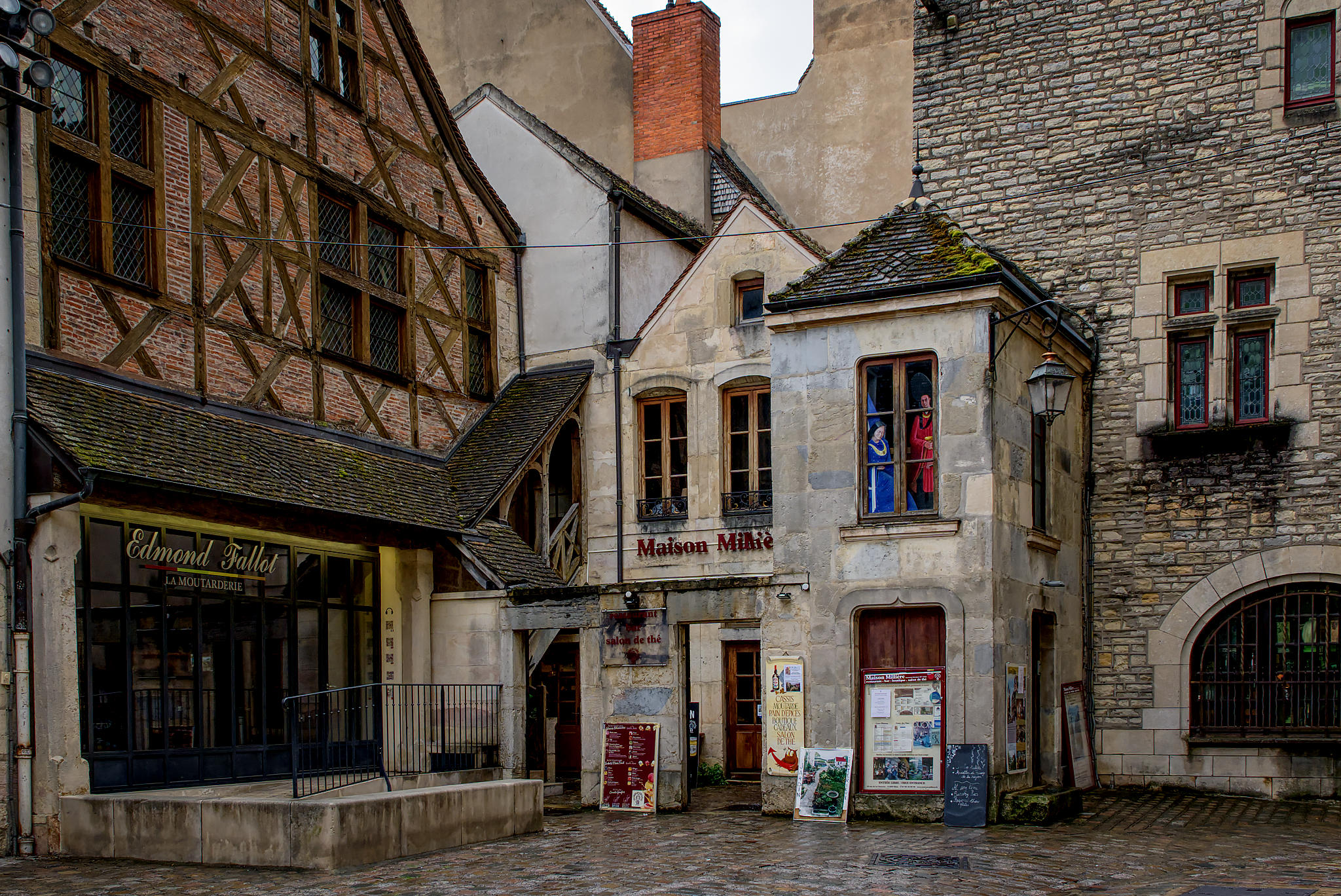 Stassen von Dijon