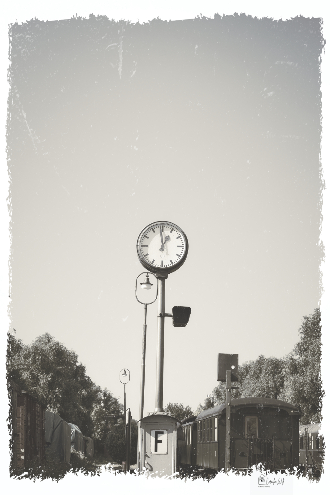 13 Uhr